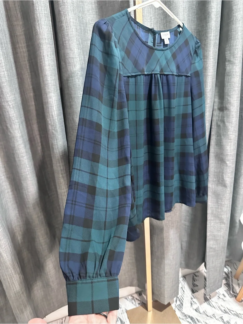 ❤️❤️J. Crew Teal & Navy Plaid Long-Sleeve Blouse. NEVER WORN
